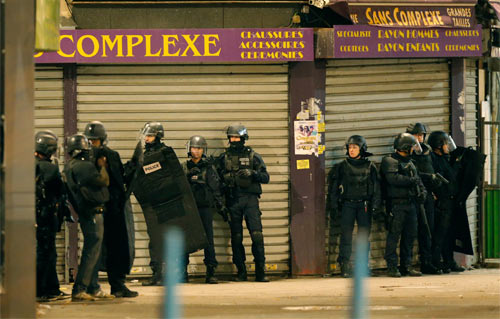 Francia: Tres muertos en Saint Denis en una operación antiterrorista